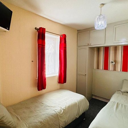 Delamere Hotel 黑潭 外观 照片