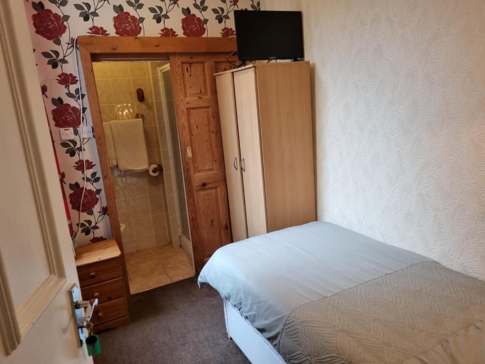 Delamere Hotel 黑潭 客房 照片