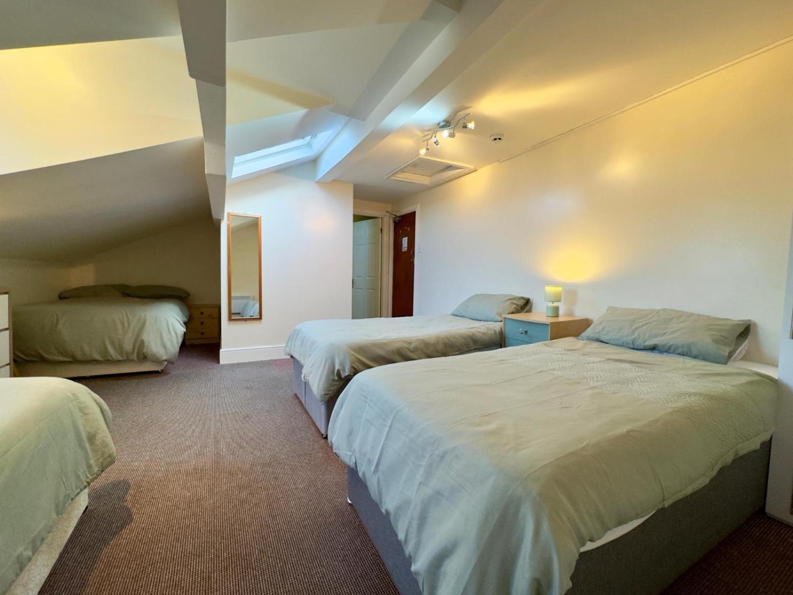 Delamere Hotel 黑潭 外观 照片
